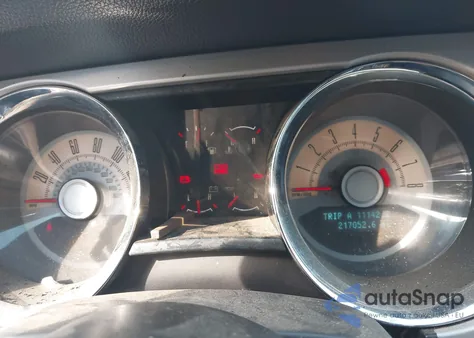 2010 Ford Mustang Gt Premium z USA, uszkodzony, nr VIN 1ZVBP8CH9A5138027